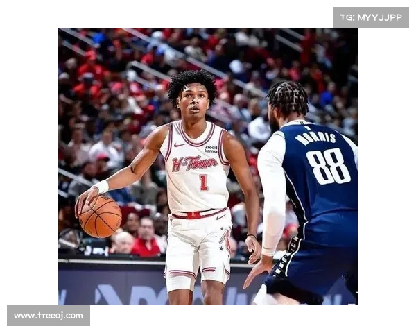 莫斯利称赞阿门-汤普森与小贾巴里:两位球员在换防中的卓越表现 莫斯利称赞阿门-汤普森与小贾巴里:两位球员在换防中的卓越表现