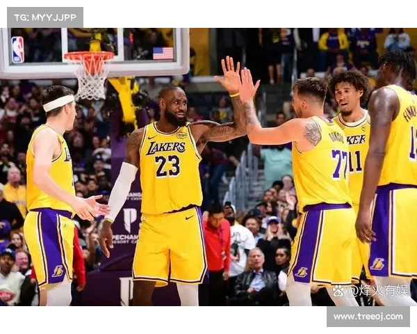 詹姆斯顶薪无悬念,传闻降薪?这只是误解!(詹姆斯38岁顶薪) 詹姆斯顶薪无悬念,传闻降薪?这只是误解!(詹姆斯38岁顶薪)