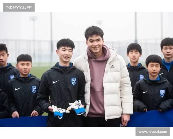 刘邵子洋在奥地利第三级别联赛的亮眼表现:比赛首发(导演刘子洋) 刘邵子洋在奥地利第三级别联赛的亮眼表现:比赛首发(导演刘子洋)