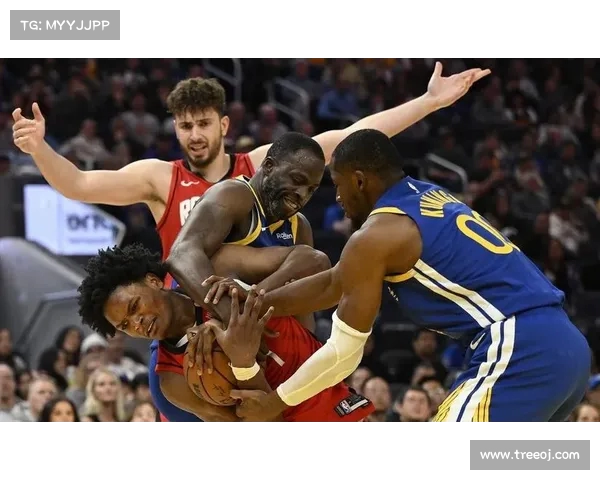 勇士队强势反击,一举扭转局面 勇士队强势反击,一举扭转局面